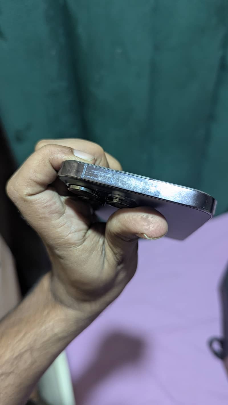 Apple iPhone 14 Pro Max 2
