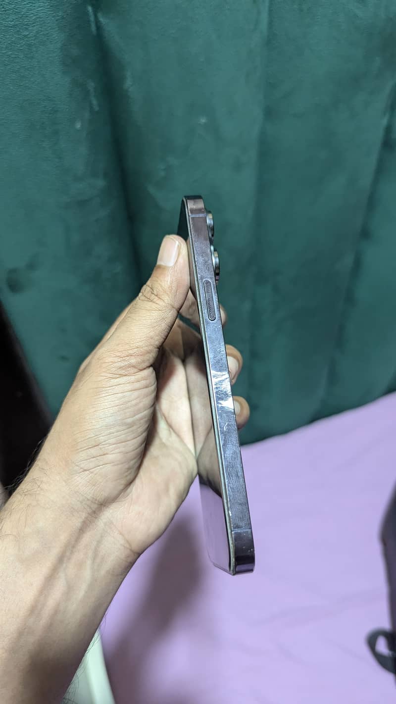 Apple iPhone 14 Pro Max 6