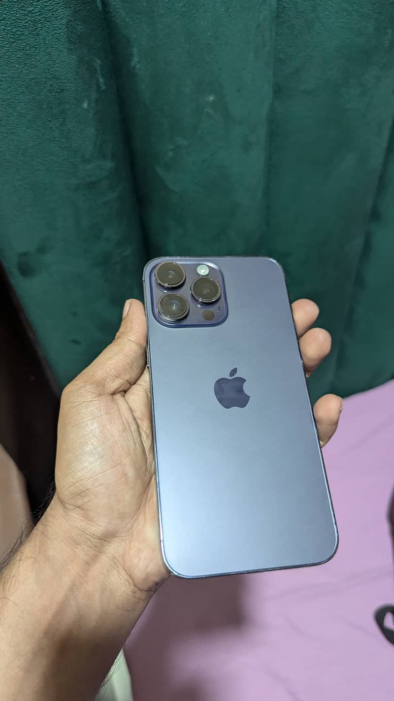 Apple iPhone 14 Pro Max 8