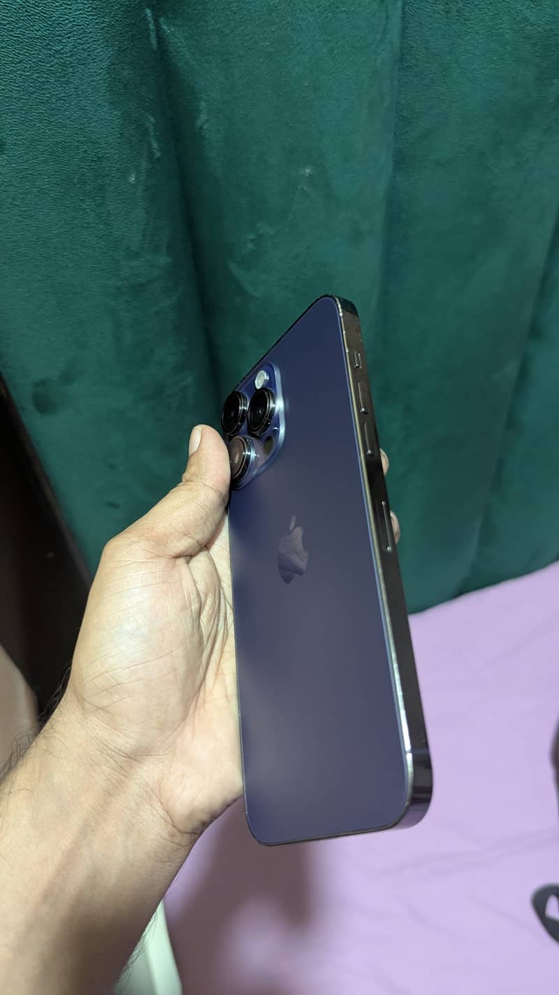 Apple iPhone 14 Pro Max 9