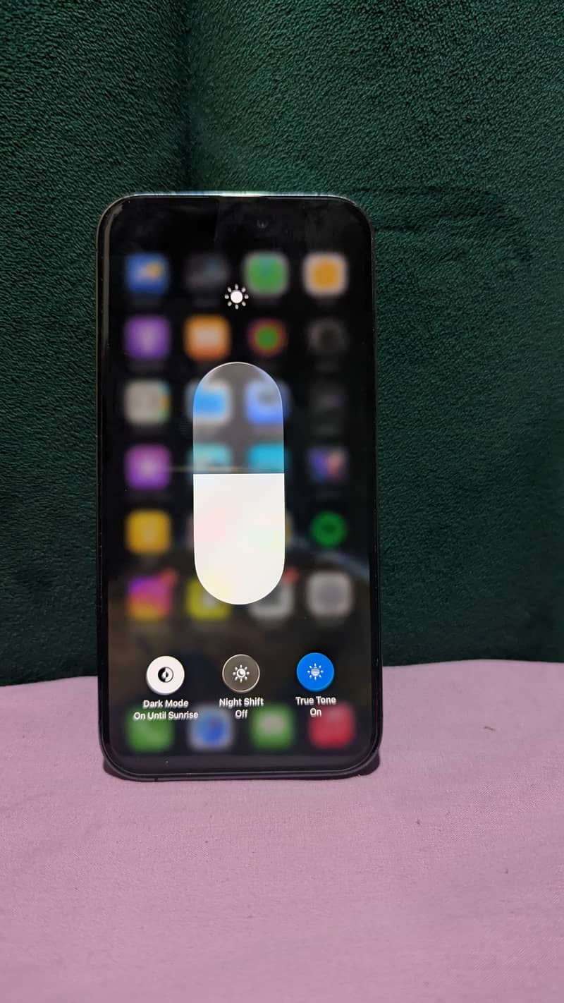 Apple iPhone 14 Pro Max 10
