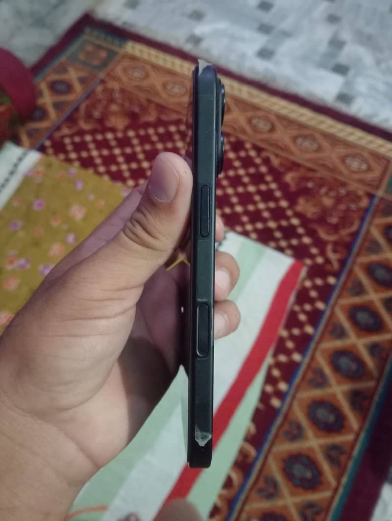 iPhone 16 jv 2