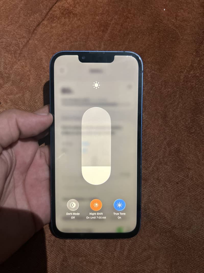 Apple iPhone 13 4