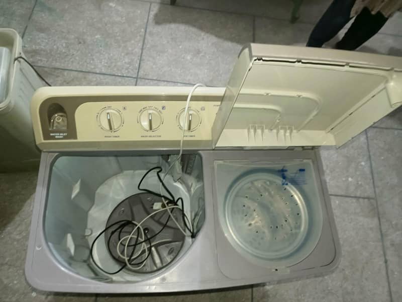 Washer & Dryer 1