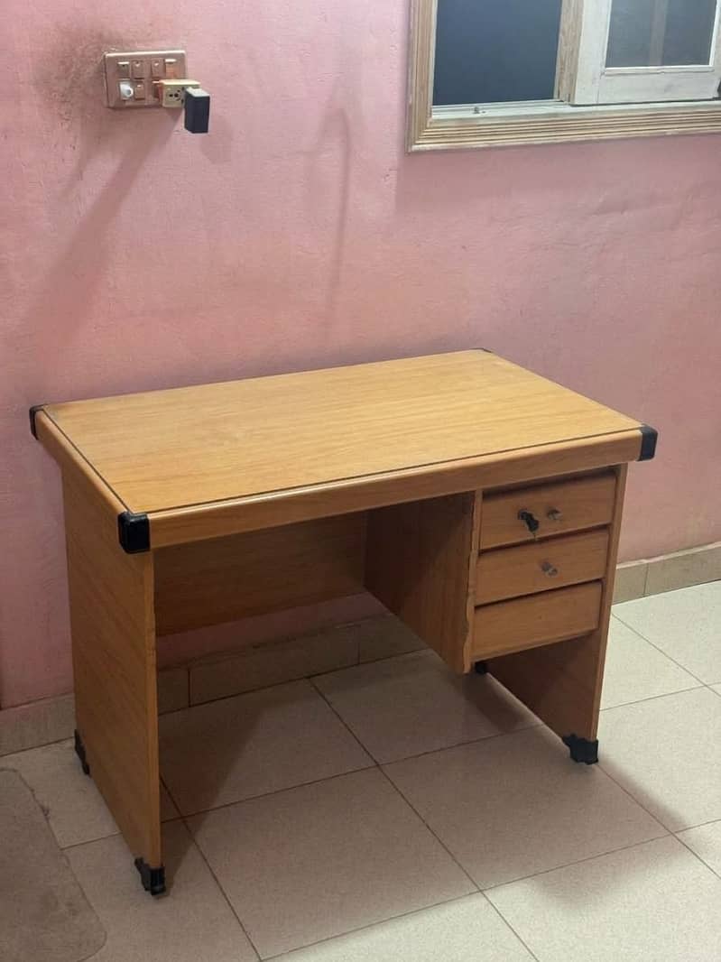 Study/Office TABLE 0