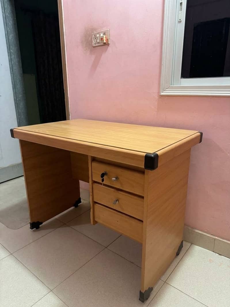 Study/Office TABLE 1