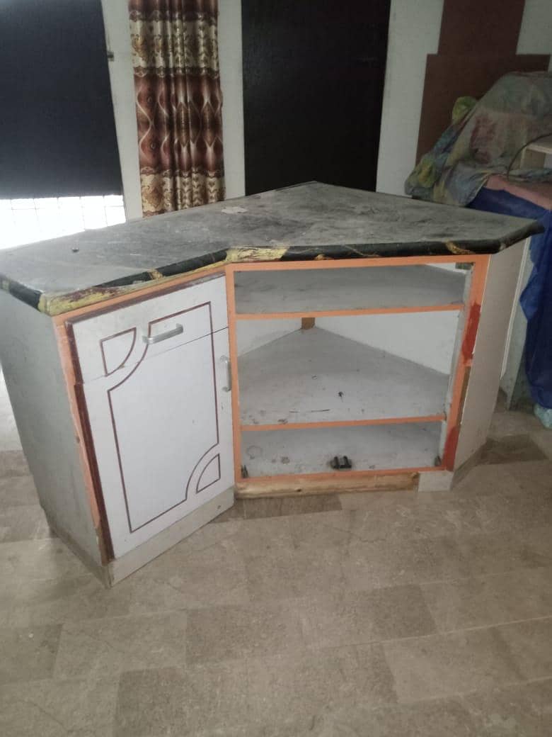 kitchen counter 0