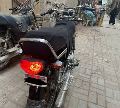 Urgent sale super power bike only serious buyers contact