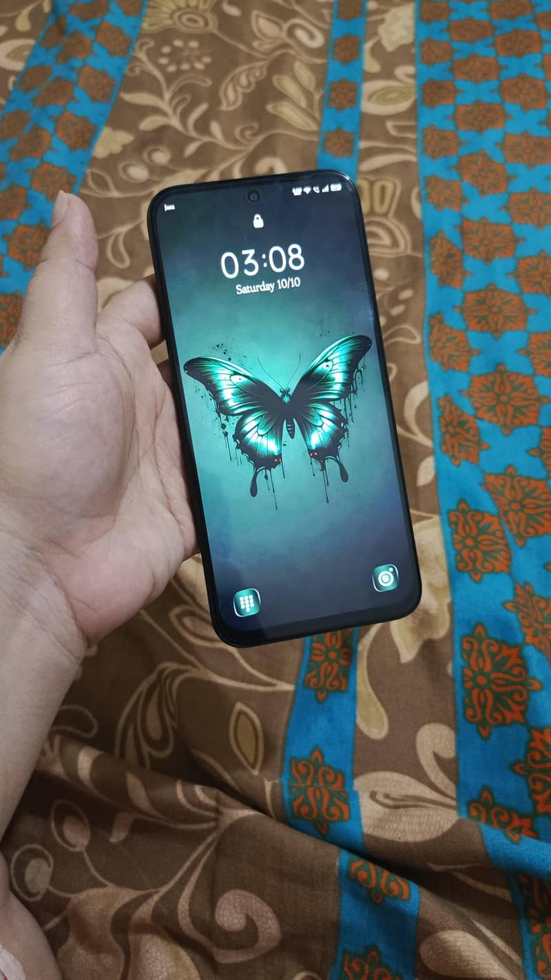 Realme C85 4