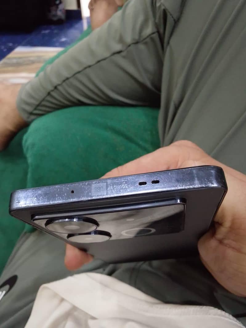 Infinix Note 40 4