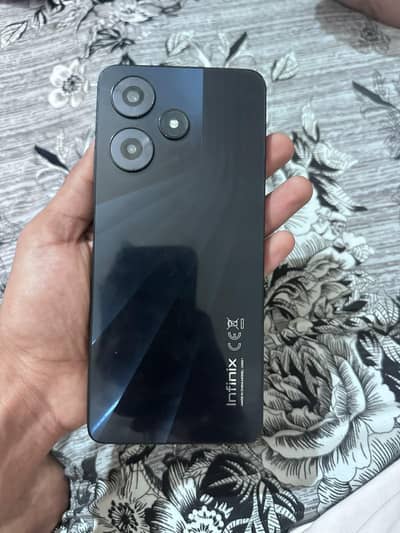 Infinix Hot 30 Play