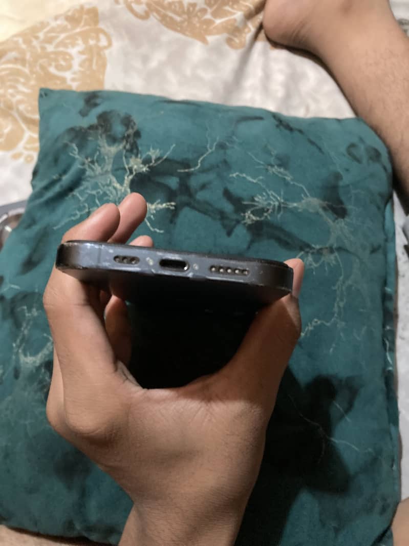 Apple iPhone 12 Pro 2