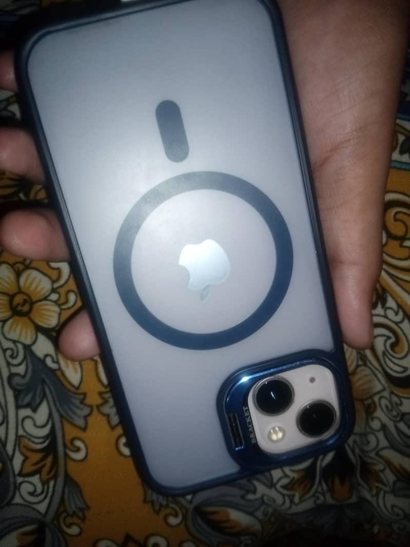 Apple iPhone 13 0