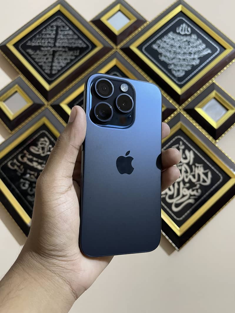 Apple iPhone 15 Pro 0