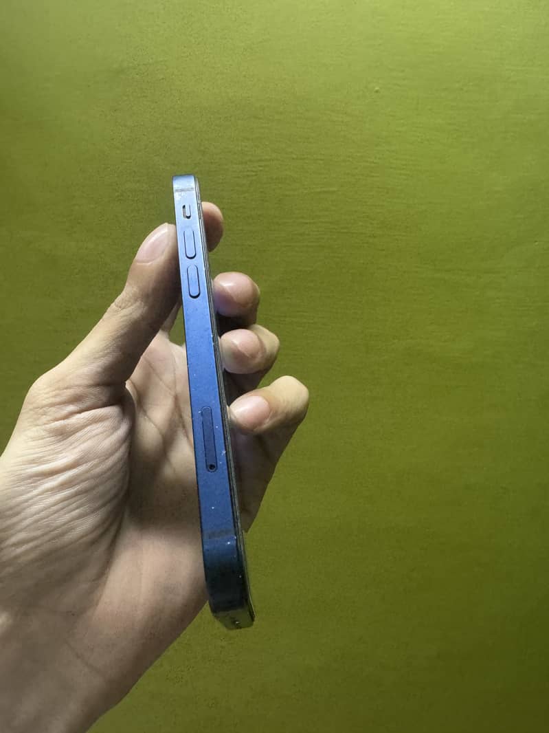 Iphone 12 mini 0