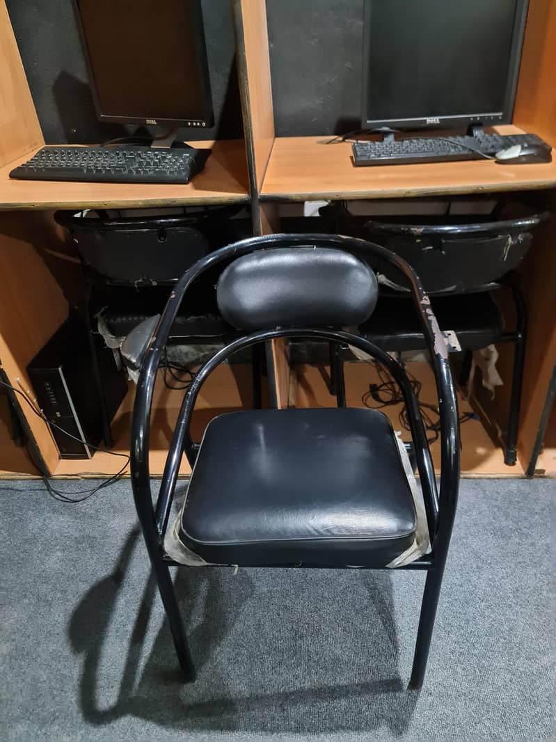 LCD | CPU | CHAIR 2