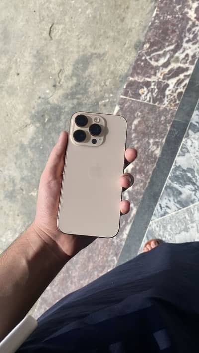 Apple iPhone 16 Pro