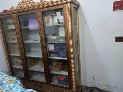 hardly used new wooden heavy showcase