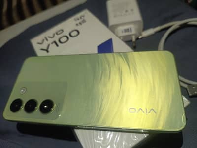 Vivo Y100