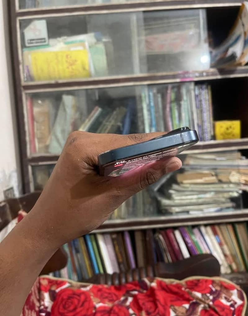 Apple iPhone 14 2