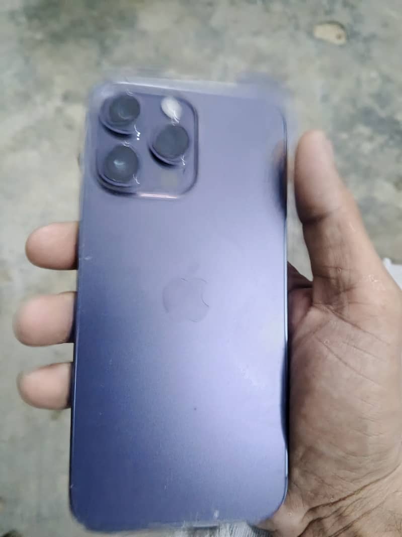 Apple iPhone 14 Pro Max 4