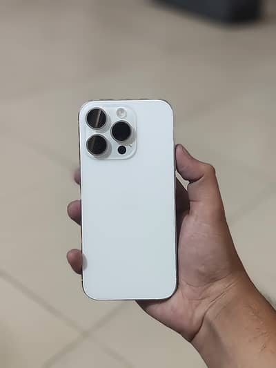 Apple iPhone 16 Pro
