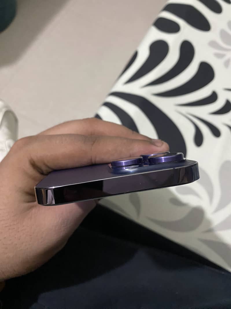 Apple iPhone 14 Pro Max 10