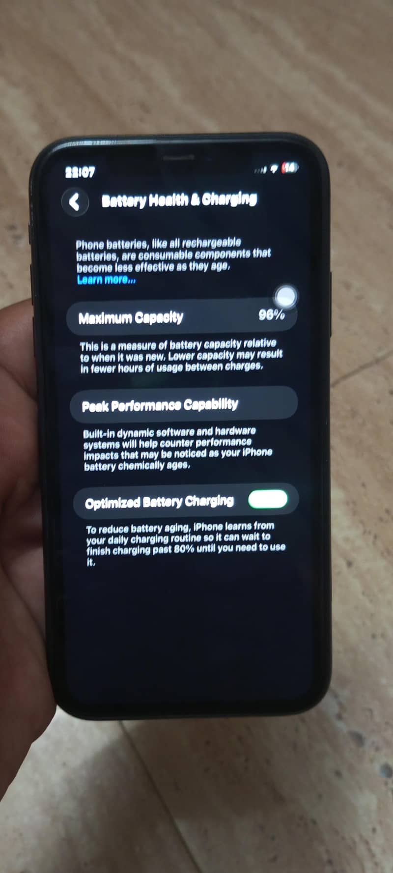 Apple iPhone 11 3