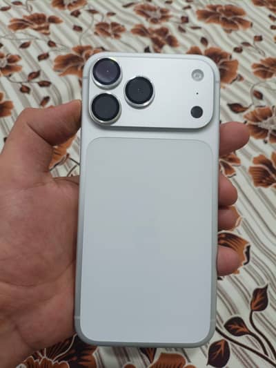 iPhone 17 Pro Max Factory unlock