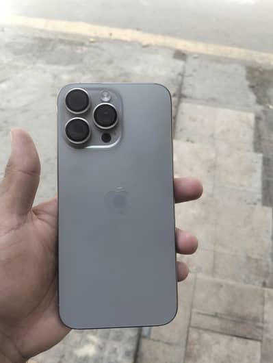 Apple iPhone 15 Pro Max