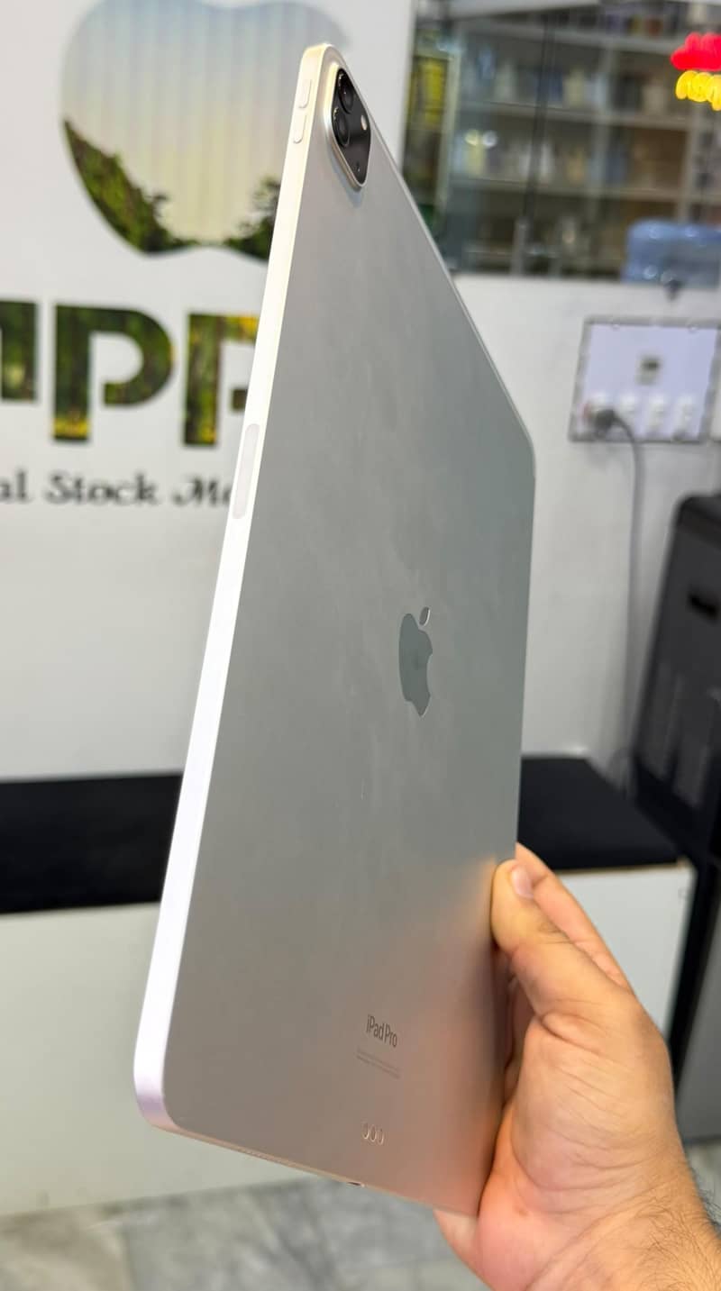 Ipad Pro 12.9" M2 (6th Generation) 1