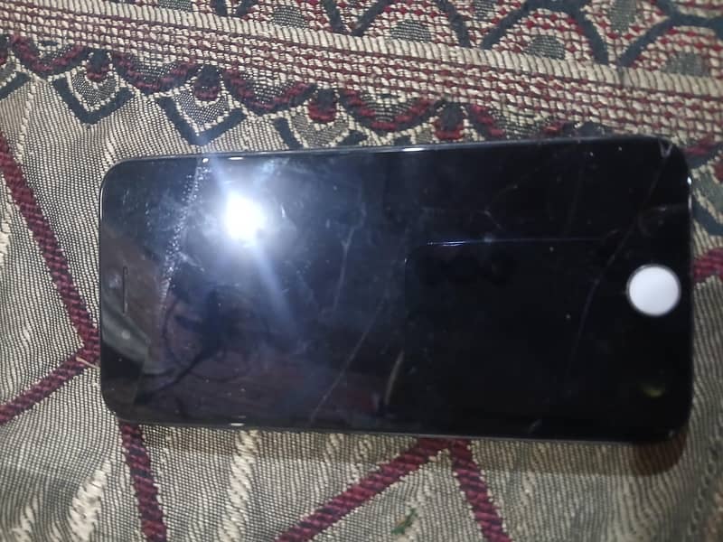 Apple iPhone 7 1