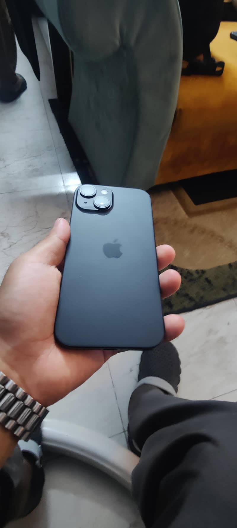 Apple iPhone 15 6