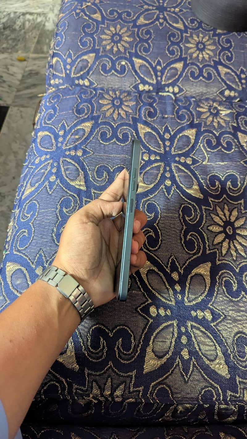 Tecno Spark 20 5