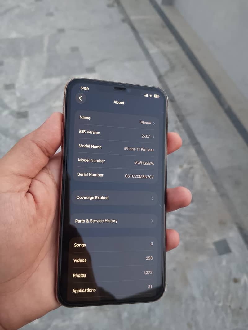 Apple iPhone 11 Pro Max 2