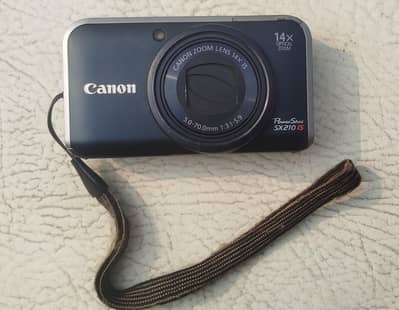 canon PowerShot SX210 IS – 14x Optical Zoom Compact Camera