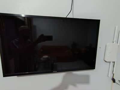 32" T5300 HD Flat Smart TV 32"