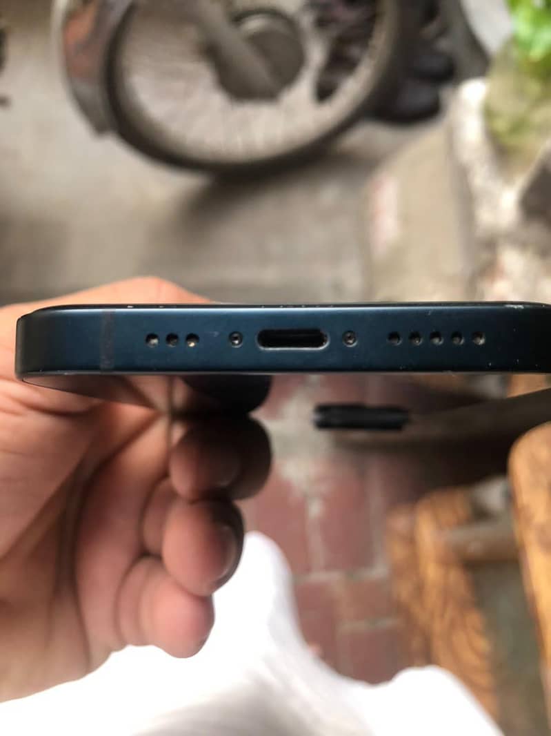 Apple iPhone 14 7