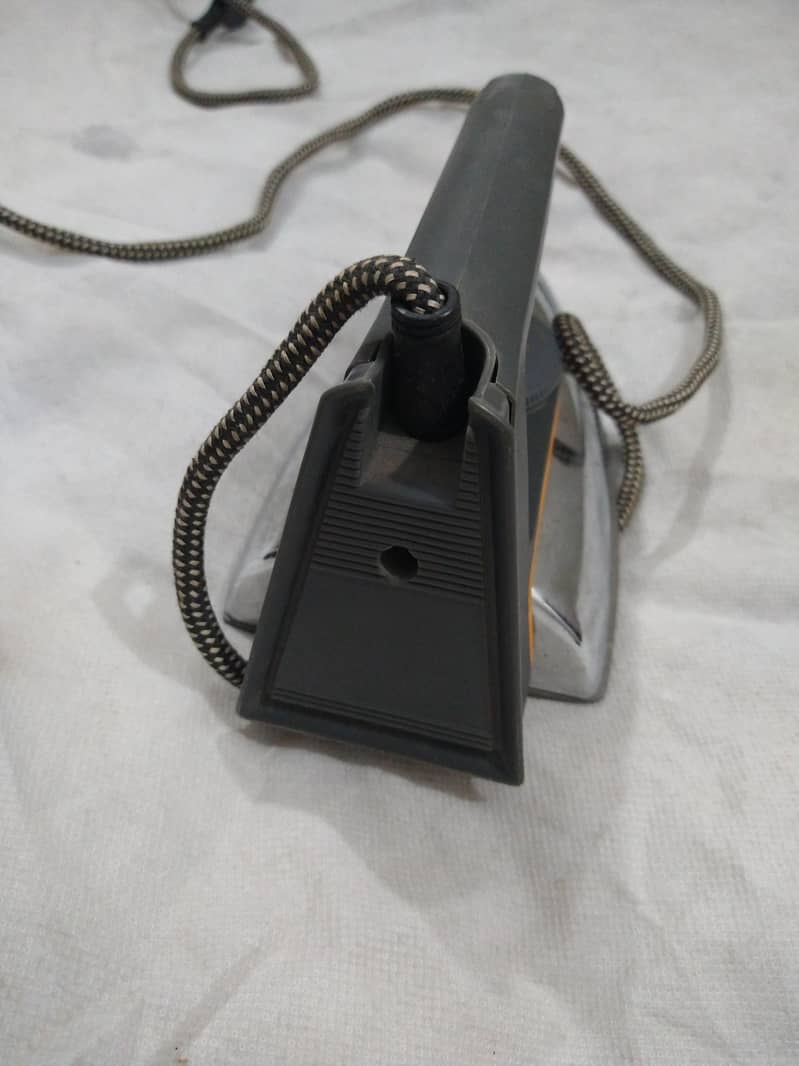 Phillips iron 1