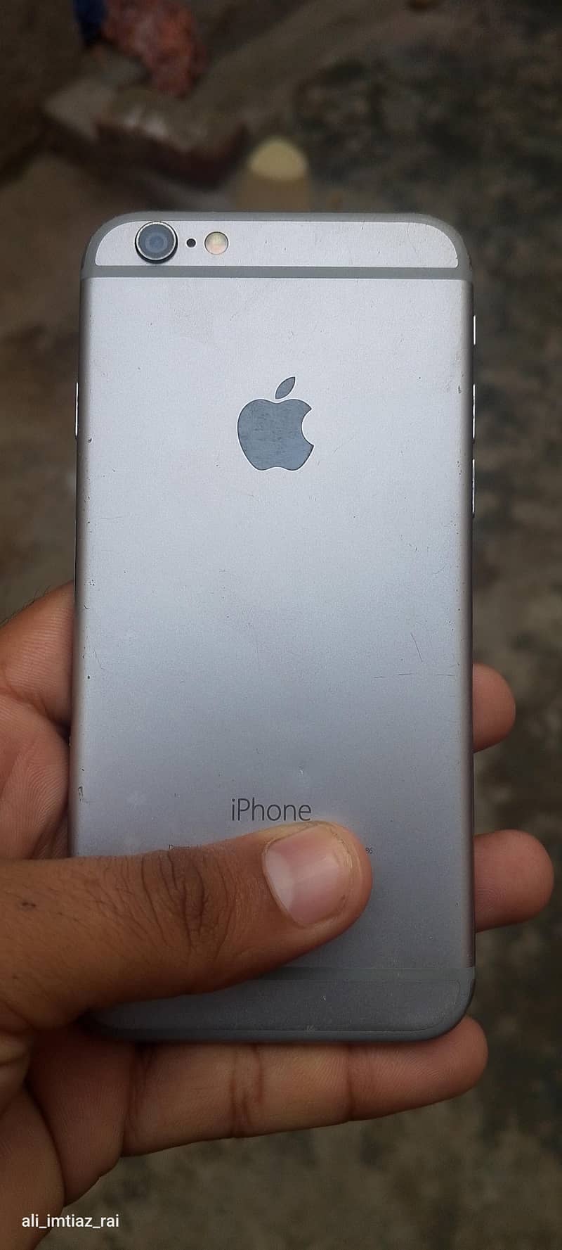 Apple iPhone 6S 1