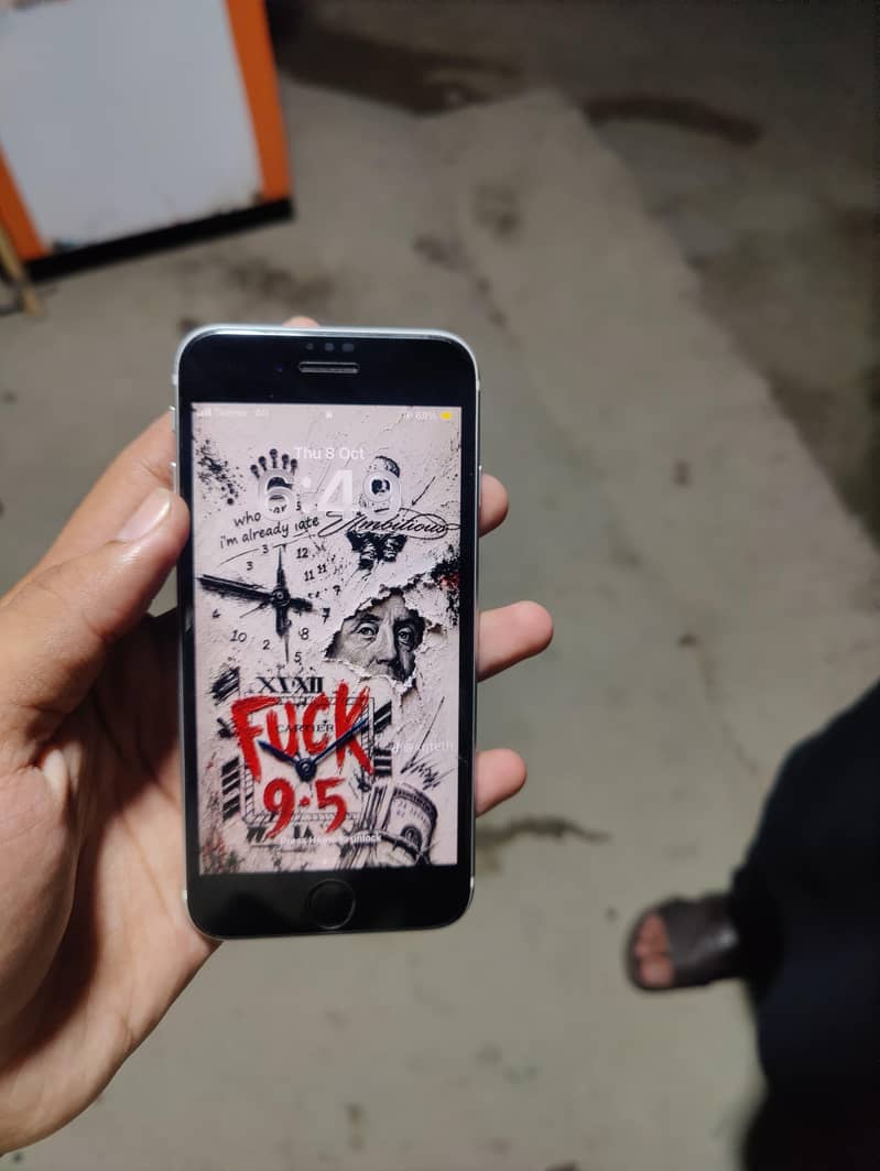 Apple iPhone SE 1