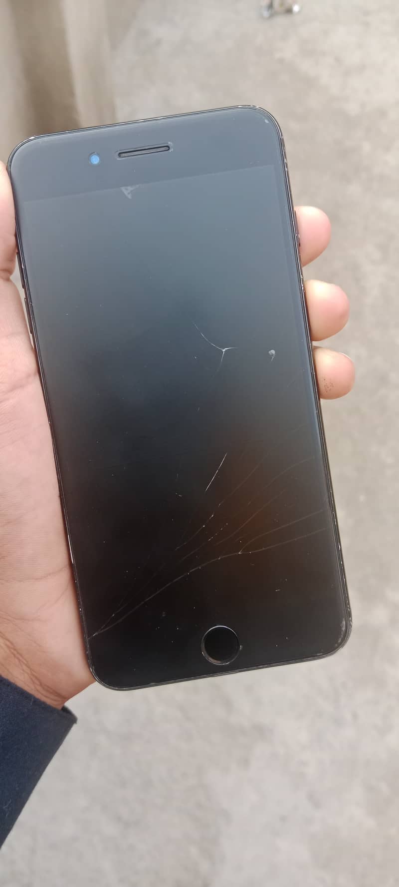 Apple iPhone 7 Plus 1