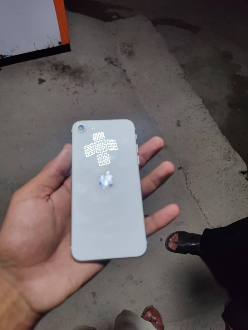Apple iPhone SE2gen 5