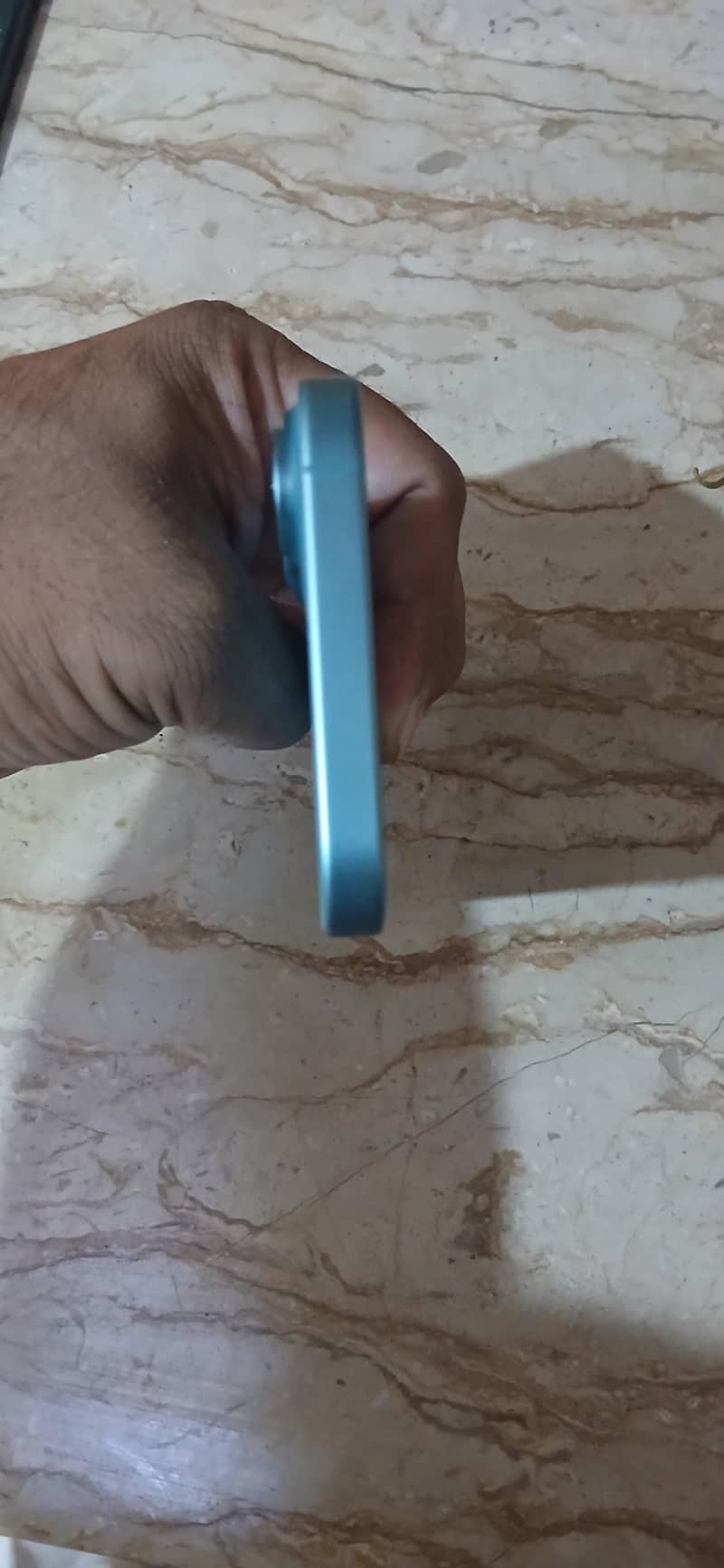Apple iPhone 16 4