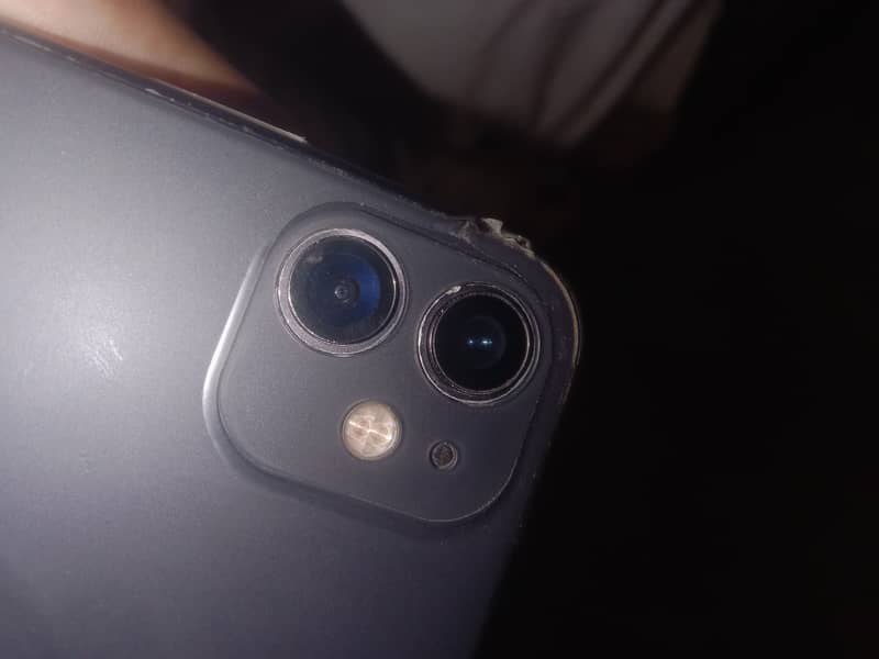 Apple iPhone 11 7