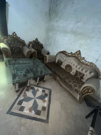 Beautiful Sofa Set With Tables
