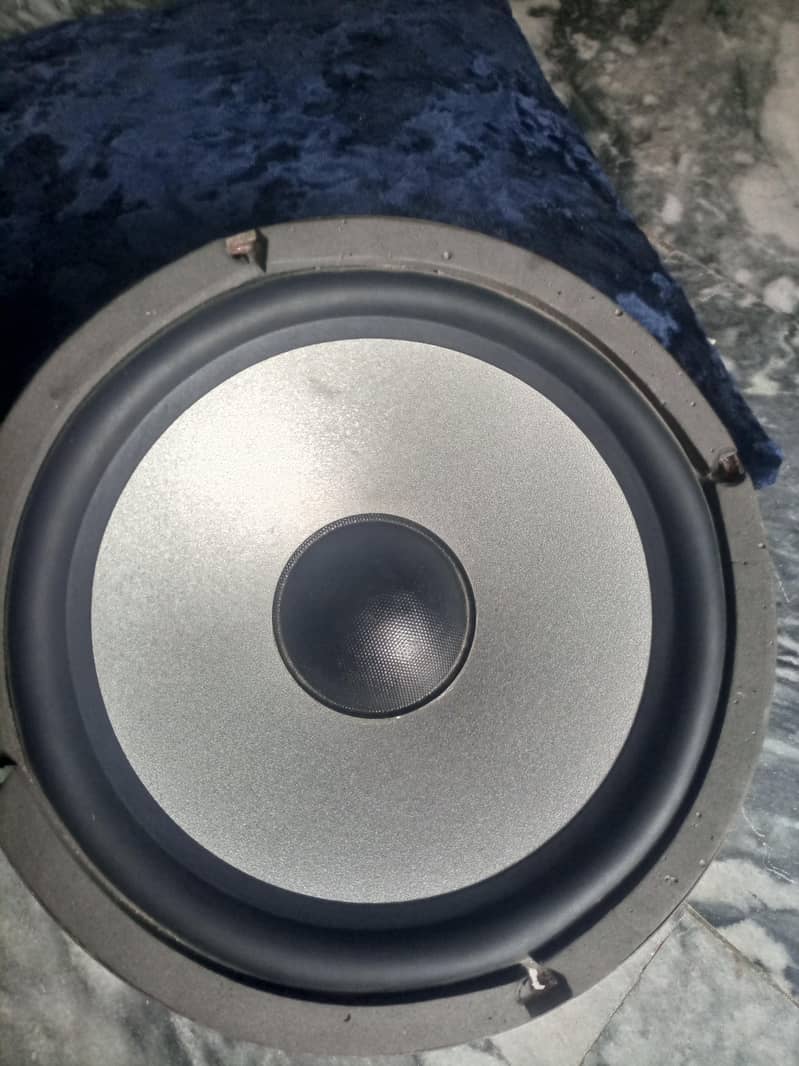 10 speaker 0