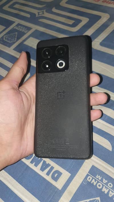 One Plus 10 Pro