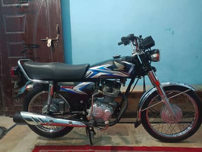 *HONDA CG 125 - 2025 MODEL - KARACHI NUMBER*