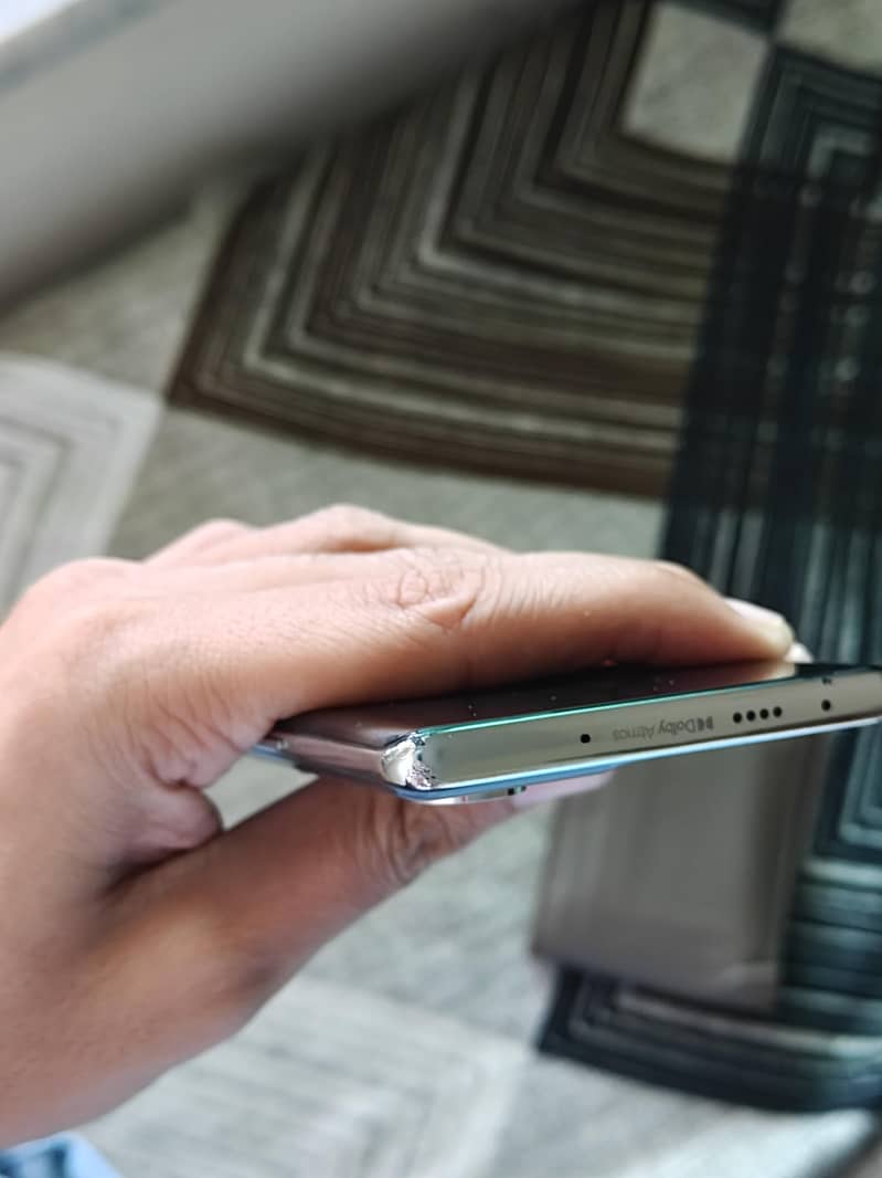 Tecno CAMON 40 Pro 8